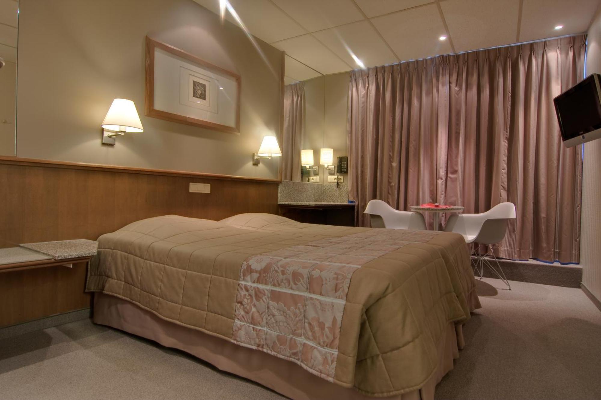 Hotel Glenmore أوستيند المظهر الخارجي الصورة