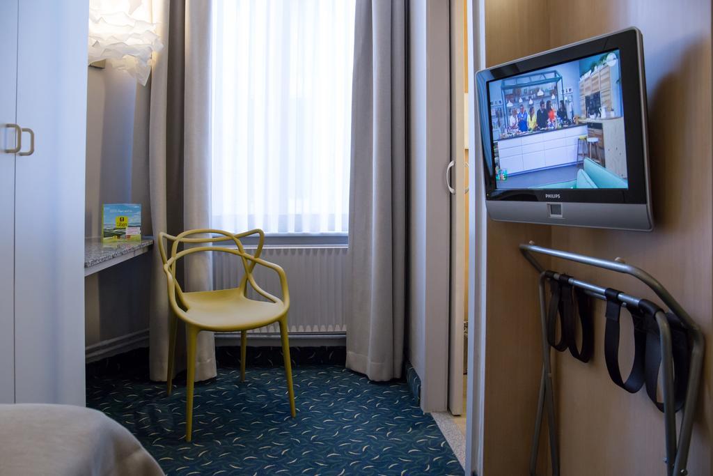 Hotel Glenmore أوستيند المظهر الخارجي الصورة